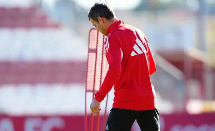 Gudelj regresa al grupo, Azpilicueta y Romero repiten y son cuatro las bajas