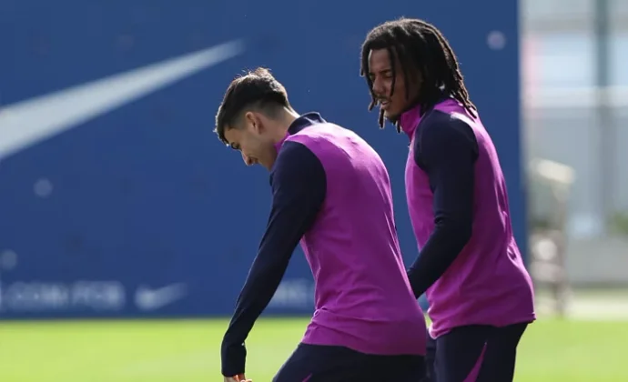 Pedri se incorpora al grupo parcialmente en la vuelta al trabajo del equipo