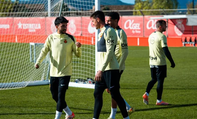 Lato y Leo Román siguen al margen y tendrán que esperar una semana más