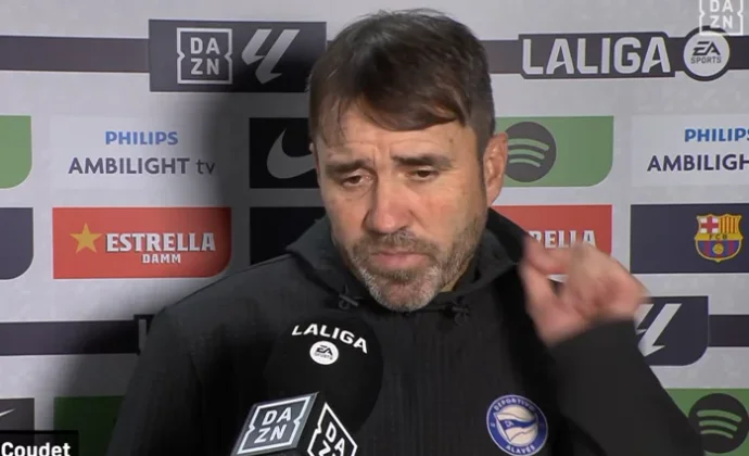 Coudet explica su sistema de juego en el Camp Nou y las titularidades de Rebbach y Calebe