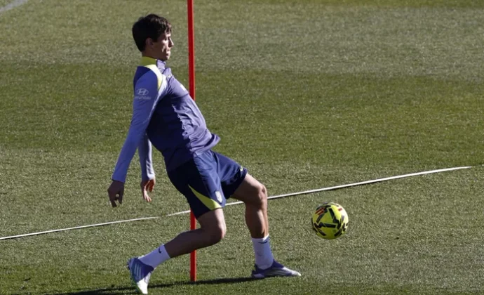 Le Normand sigue integrado parcialmente con el grupo este domingo