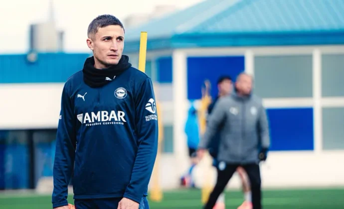 El Alavés retoma los entrenamientos pendientes de Víctor Parada