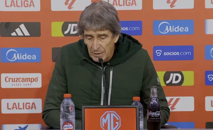 Pellegrini celebra el triunfo en el derbi y habla de Fornals, Deossa y las ausencias importantes