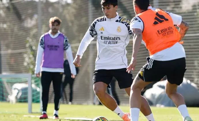 Asencio retoma los entrenamientos con el grupo. Huijsen, Alaba y Carvajal, al margen
