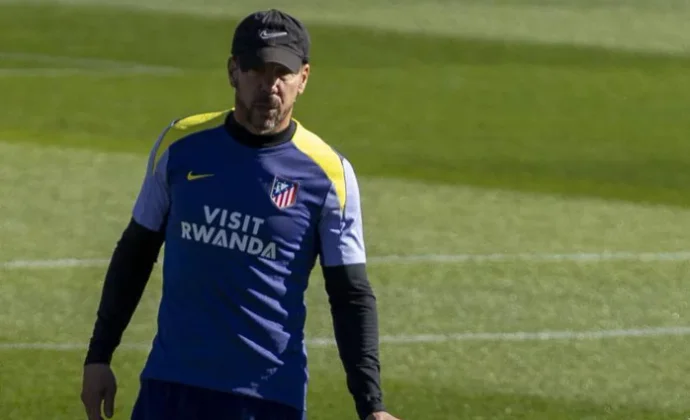 Le Normand sigue quemando etapas con el grupo y Llorente sigue ausente