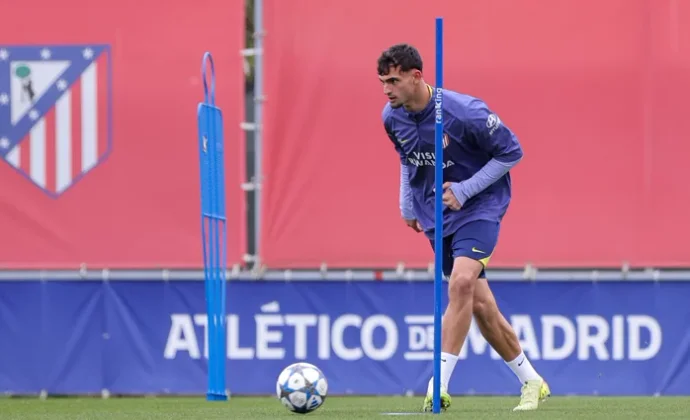 Simeone ensaya once con Pubill para frenar a Raphinha