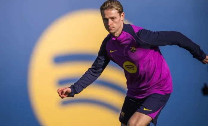 Frenkie de Jong, baja por fiebre para el duelo adelantado ante el Atlético