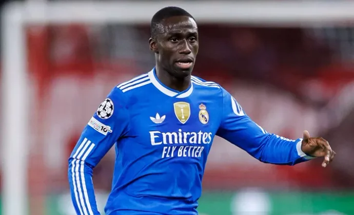 Parte médico oficial de Ferland Mendy