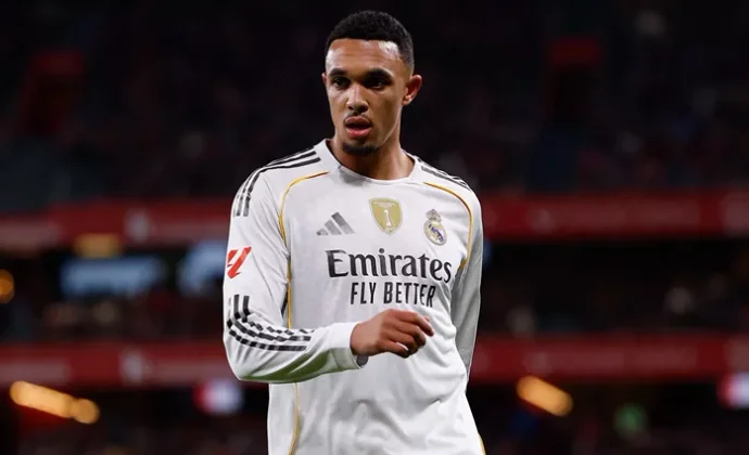 Parte médico oficial de Trent Alexander-Arnold, baja hasta febrero