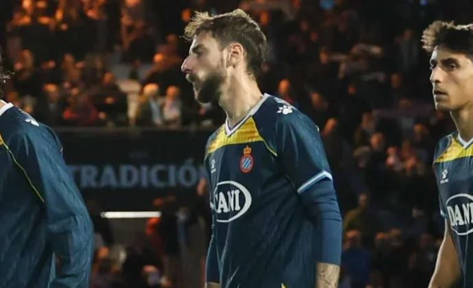 Calero no fuerza en Copa tras notar leves molestias en Balaidos