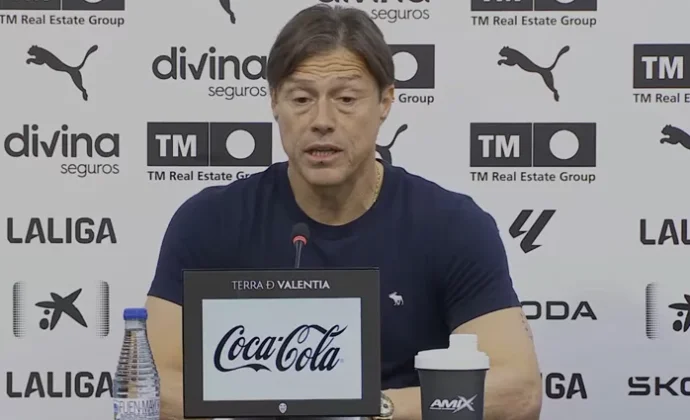 Almeyda evita hablar del arbitraje, analiza la fragilidad defensiva y le da valor al punto