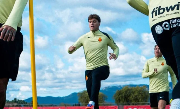 Pablo Torre se retira del entrenamiento con molestias musculares