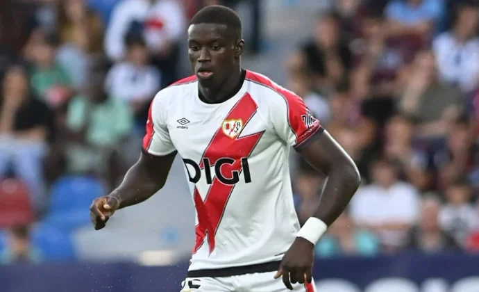 Nobel Mendy no tiene cláusula del miedo y podrá jugar contra el Betis