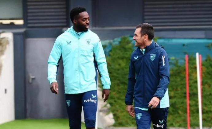 Iñaki Williams completa la sesión y recibe el alta médica