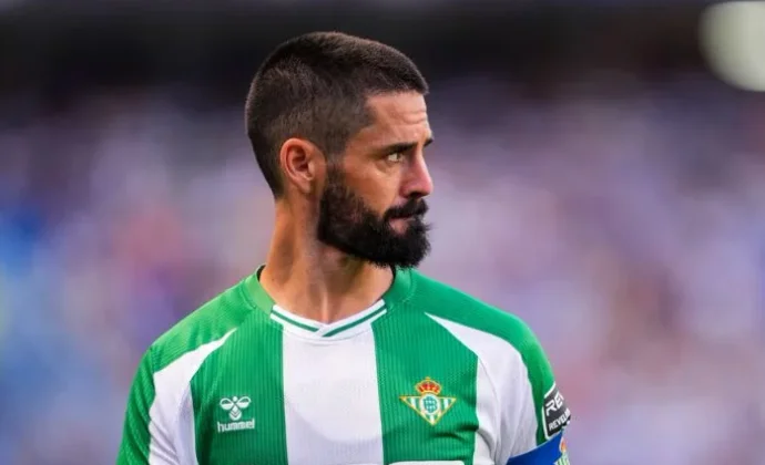 Pellegrini, pesimista con poder contar con Isco, Bellerín y Junior antes del 2026