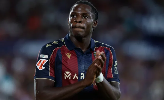 El Levante ya contemplaba pagar el bonus para que Etta Eyong juegue contra el Villarreal