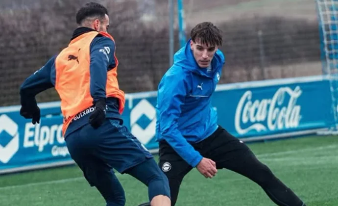 El Alavés avanza en la semana de trabajo pendiente de Guridi