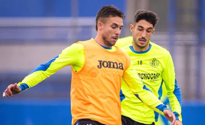 El Getafe avanza en la semana de trabajo en busca de un sustituto para Luis Milla