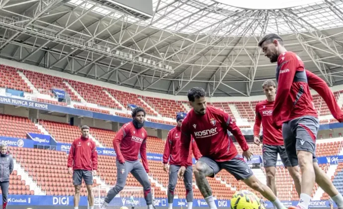 Osasuna recupera tocados en una sesión sin Kike Barja ni Aitor
