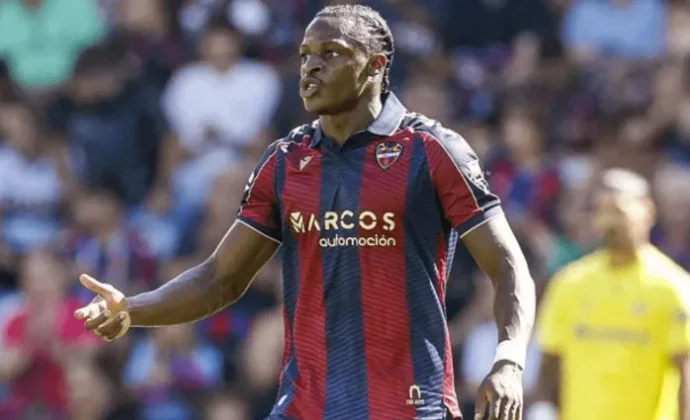 El Levante asume los 100.000 euros para que juegue Etta Eyong