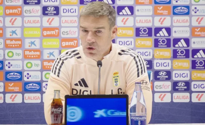 Carrión habla de Cazorla, Viñas, el momento del equipo, el sistema, el mercado y el Sevilla