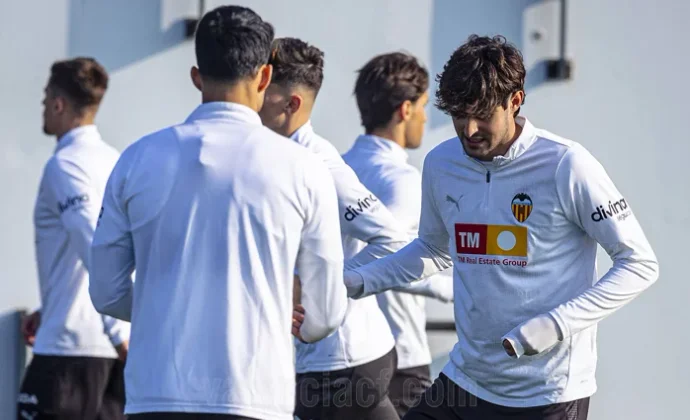 Luis Rioja, recuperado de la gripe en la vuelta al trabajo