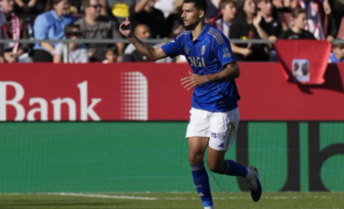 Carmo firma la peor estrategia: doble amarilla y sigue apercibido