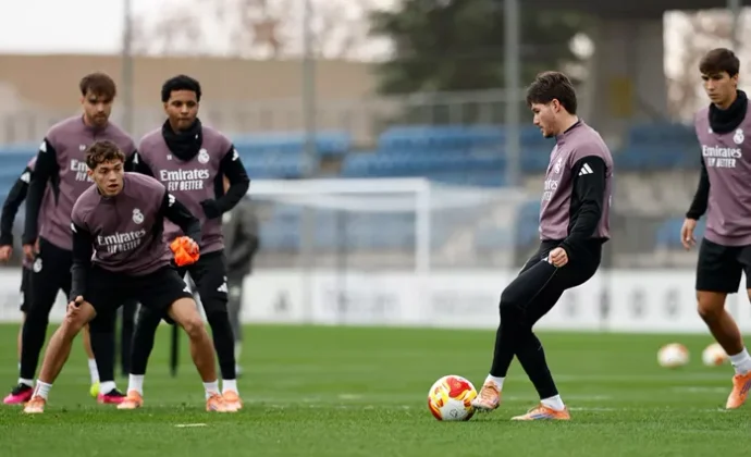 Rodrygo con normalidad, Alaba y Valverde parcialmente, Ceballos, Mbappé, Rudiger y Camavinga, al margen