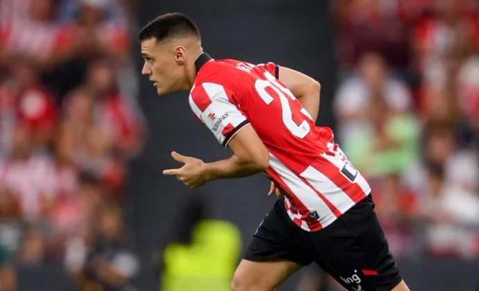 Valverde medita darle una oportunidad a Urko Izeta en Ourense