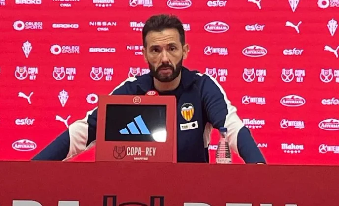 Corberán habla de Beltrán, Danjuma, Dimitrievski, Cömert, Guerra, Diakhaby y el sistema tras eliminar al Sporting