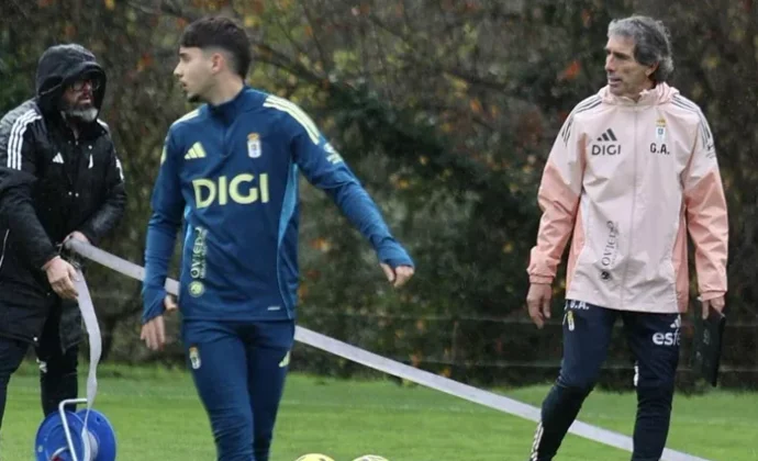 Costas se suma a las bajas en la segunda sesión dirigida por Almada