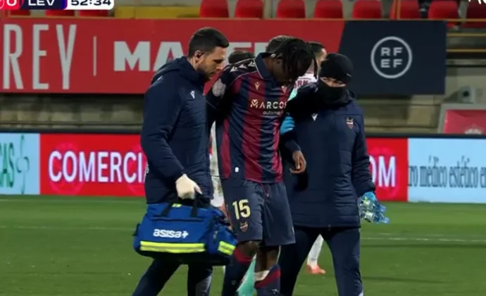 Koyalipou se lesiona a los ocho minutos de entrar en el Reino de León