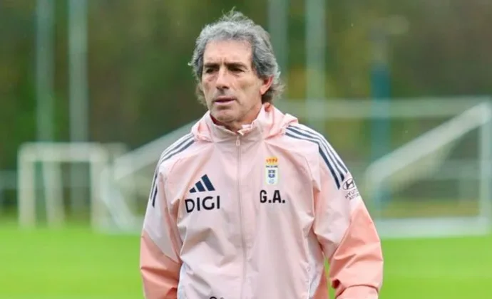 Almada prueba un once con Sibo, Bailly, Reina y Brekalo con la incógnita de si será el titular