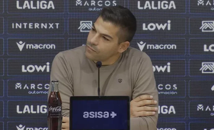 Del Moral analiza el empate, revela varios jugadores fatigados y destaca a Ryan