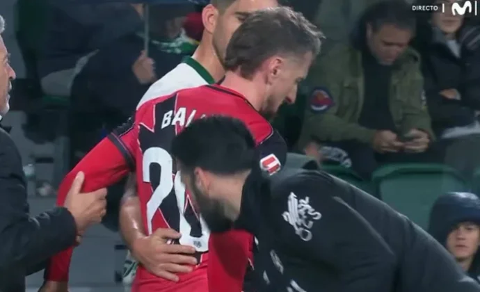 Ivan Balliu cae lesionado de los isquiotibiales