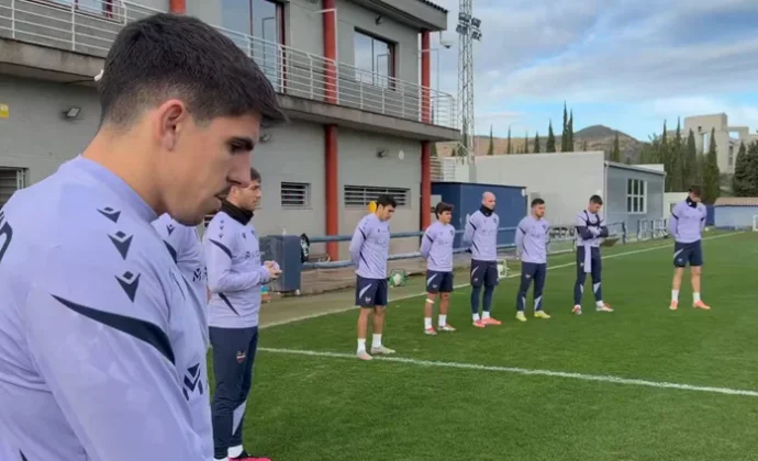 Primera sesión de Luis Castro con Koyalipou y sin los dos lesionados