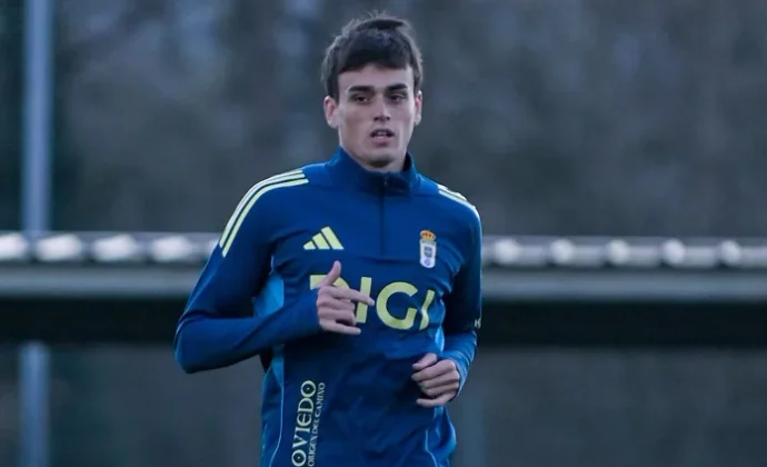 Fonseca, orden y criterio para la sala de máquinas del Real Oviedo