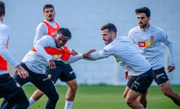 Tàrrega y Cömert vuelven al grupo. Pepelu y Dimitrievski siguen siendo baja