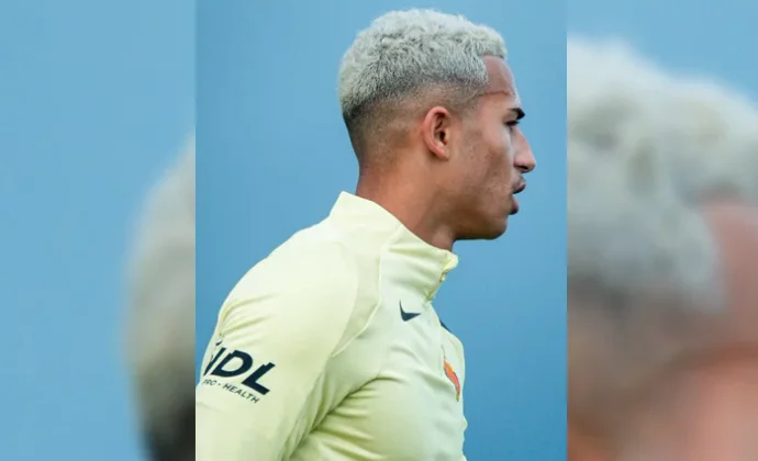 Mateo Joseph se incorpora al grupo tras perderse el entrenamiento de ayer