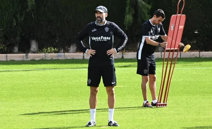 Diangana se incorpora al grupo. André Silva, Dituro y John, al margen