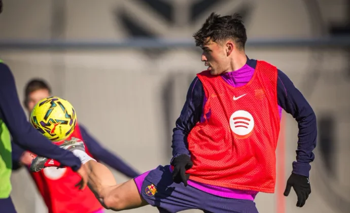 Dani Olmo no se ejercita con el grupo en la sesión del miércoles