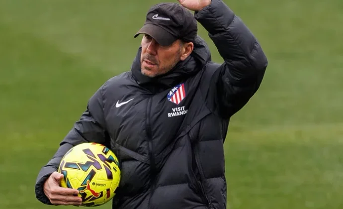 Simeone repite ensayando con Le Normand, mientras Gallagher hace de Barrios