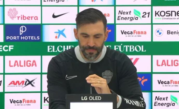 Sarabia, sobre John, André Silva, Héctor Fort, el mercado y el Villarreal