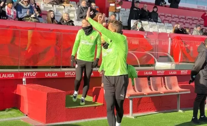 Stuani se incorpora al grupo y la enfermería sigue vaciándose