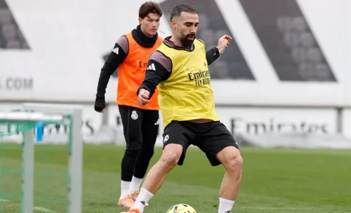 Arbeloa ensaya con Carvajal como posible titular para mañana