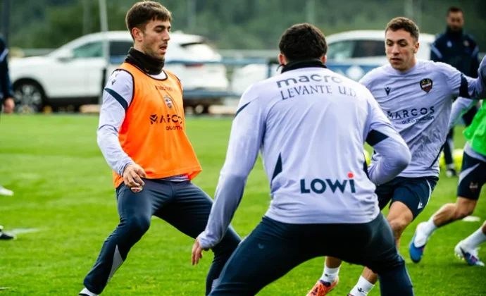 Elgezabal y Brugué siguen al margen en el entrenamiento del viernes