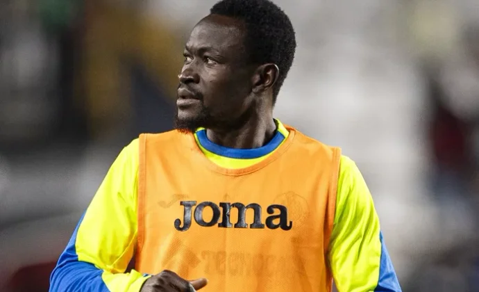 Djené y Duarte ven sus quintas tarjetas amarillas y elevan el drama defensivo para la J19