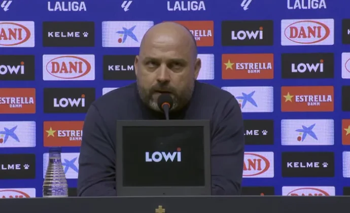 Manolo se marcha cabreado porque el equipo debía ganar y habla de Roberto