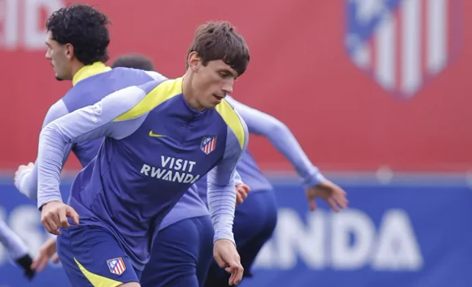 Pruebas para Barrios en una sesión sin Nico González ni Lenglet