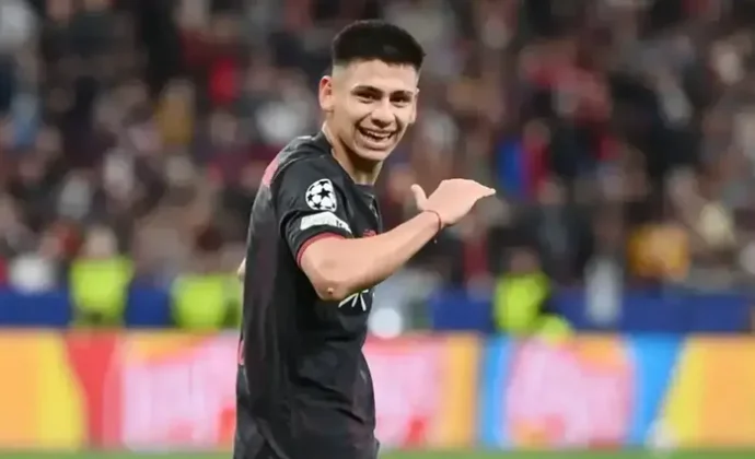 Dos semanas del fichaje casi hecho de Echeverri, sin sitio por exceso de extracomunitarios